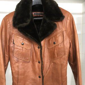 WOMANS RUDSAK RARE CHIC LUXURY CLASSIC LEATHER FUR PATROL JACKET SIZE LARGE